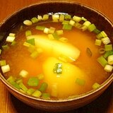 我が家の味噌汁★ねぎとじゃがいも